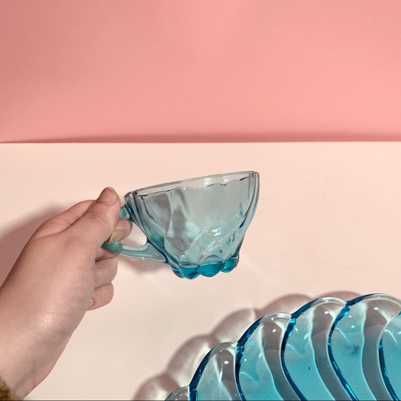 Vintage retro shell tray with matching teacup - Picture 5 of 5